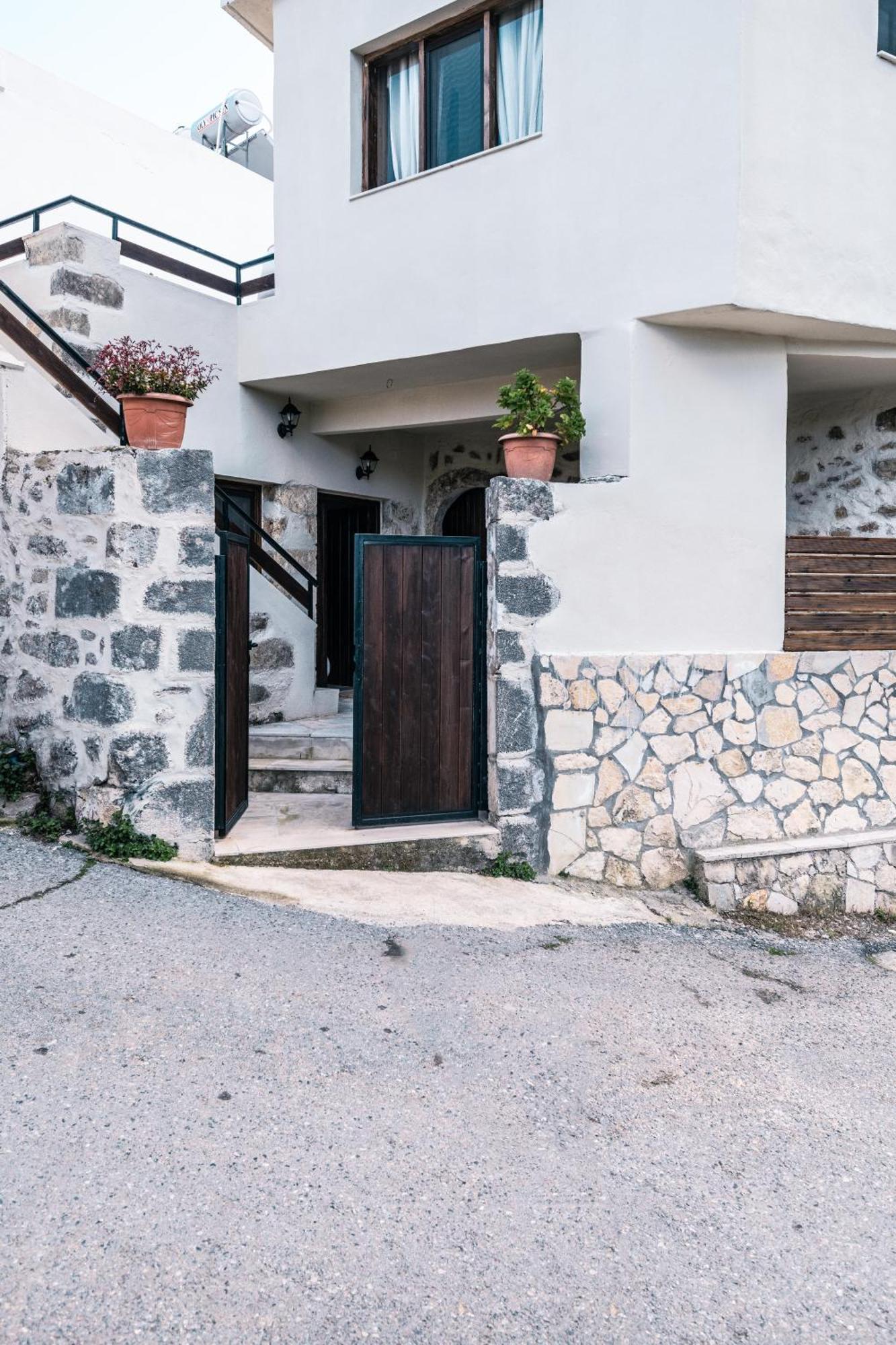 Villa To Patriko à Kournás Extérieur photo